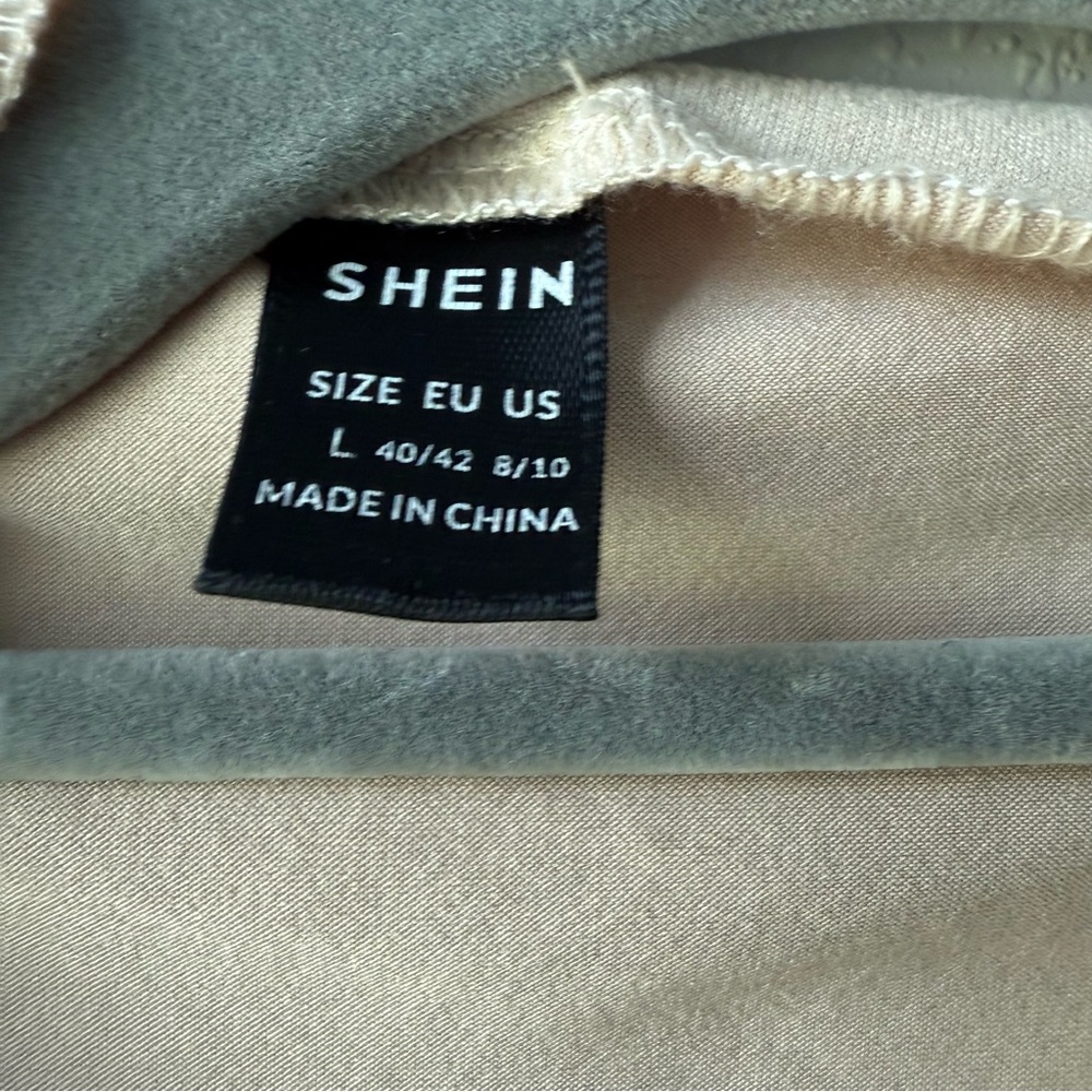 SHEIN Cream Draped Long Sleeve Bodysuit - Picture 3 of 4